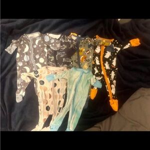 Little sleepies newborn pajamas set of 6